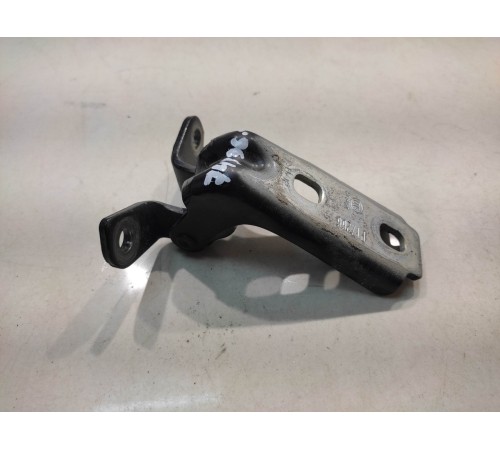 Петля двери (правая, верхняя)