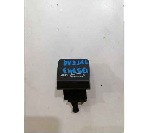 Ручка открывания капота