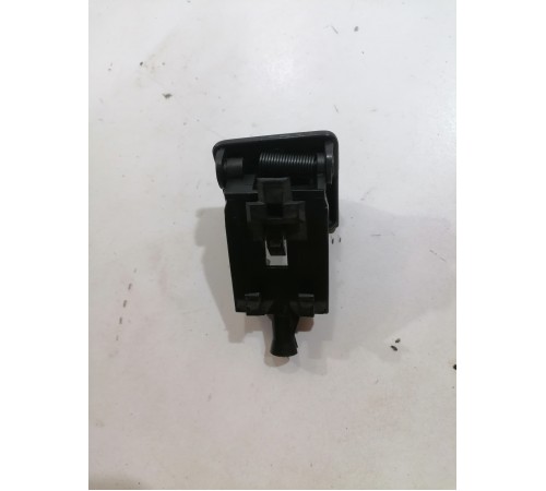 Ручка открывания капота