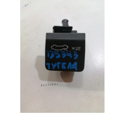 Ручка открывания капота