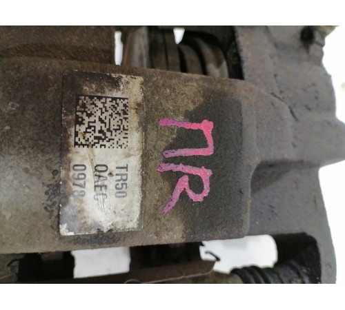 Тормозной суппорт передний правый