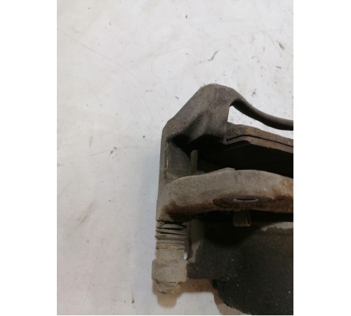 Тормозной суппорт передний правый