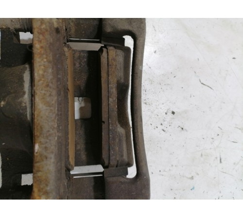 Тормозной суппорт передний правый