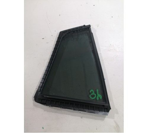 Стекло двери заднее левое форточка