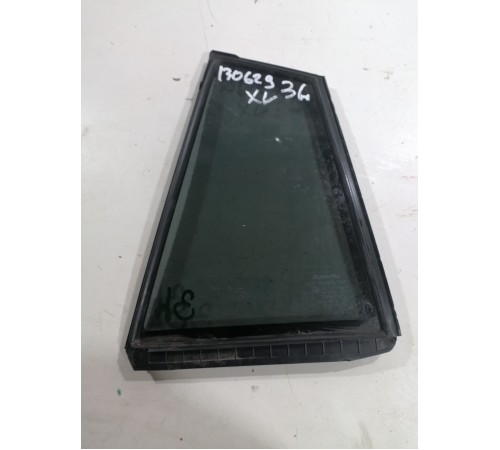 Стекло двери заднее левое форточка