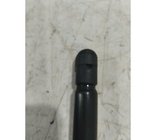 Амортизатор капота правый