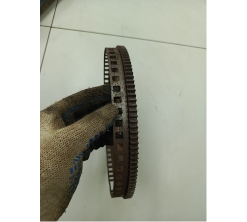 Маховик двигателя