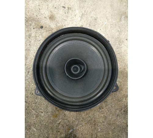 Динамик задний правый