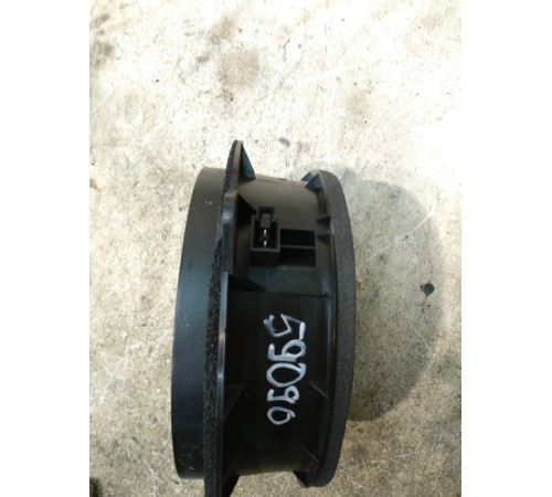 Динамик задний правый