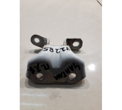 Петля двери (задняя, правая, верхняя)