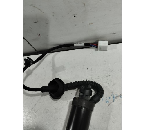 Амортизатор крышки багажника правый