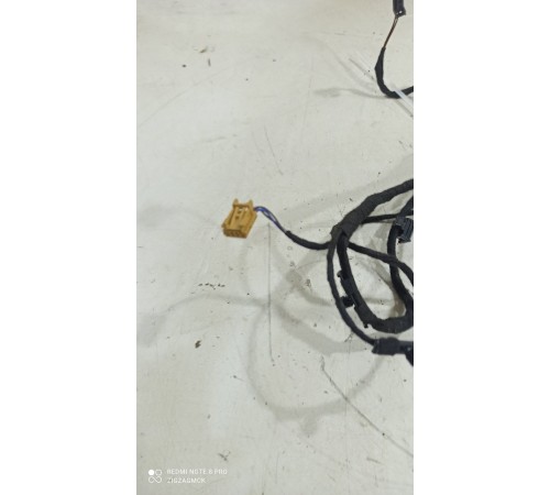 Электропроводка двери (передняя правая)