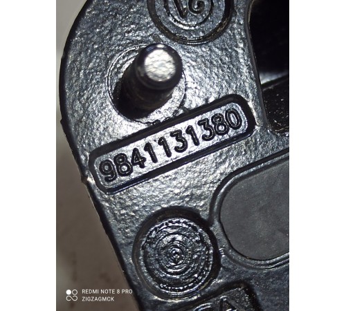 Направляющая сдвижной двери (задняя левая)