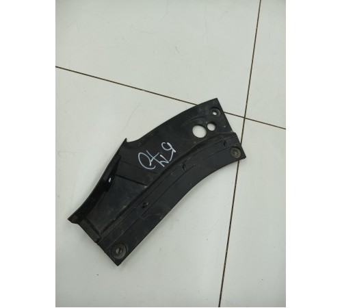 Накладка фары передняя правая