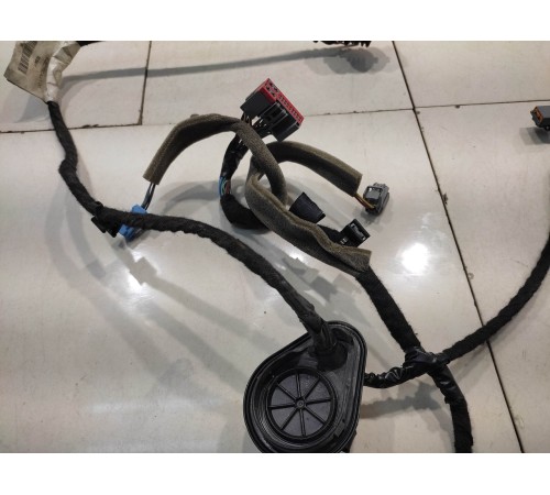 Электропроводка двери (задняя, правая)