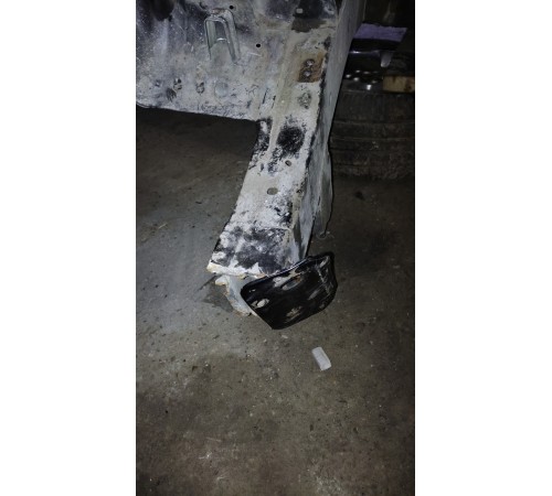 Лонжерон (правый)