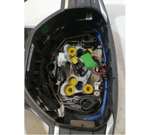 Рулевое колесо (руль)