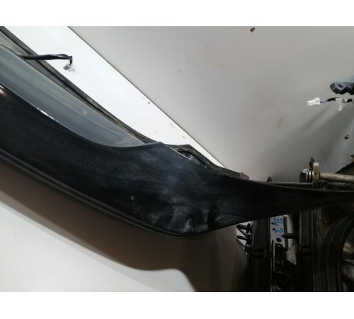 Спойлер крышки багажника