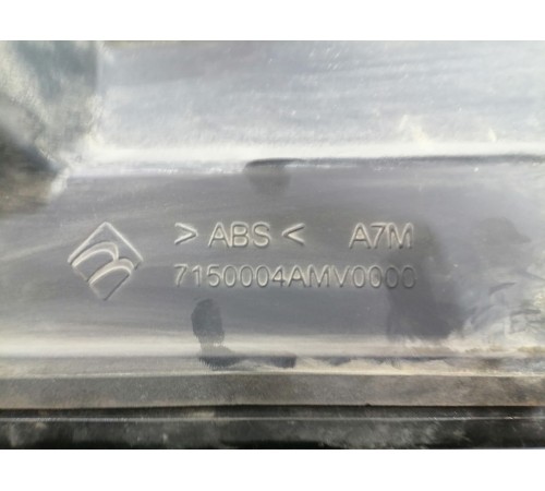 Спойлер крышки багажника