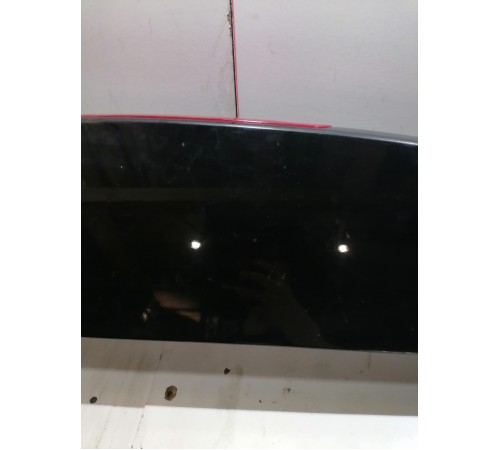 Спойлер крышки багажника