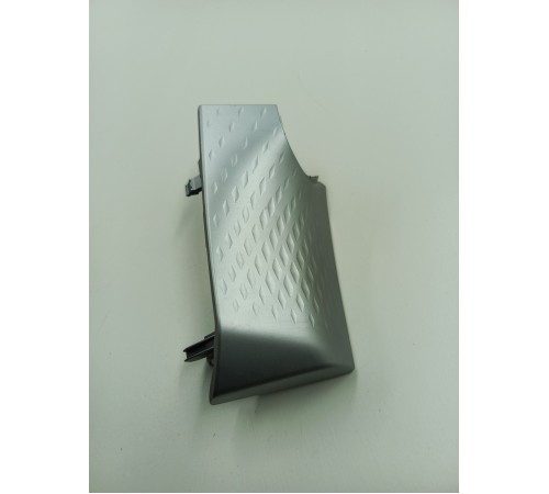 Декоративная накладка торпедо левая