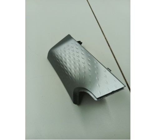 Декоративная накладка торпедо левая