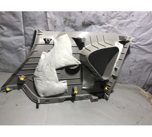 Обшивка багажника левая верхняя часть