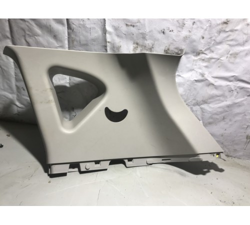 Обшивка багажника левая верхняя часть