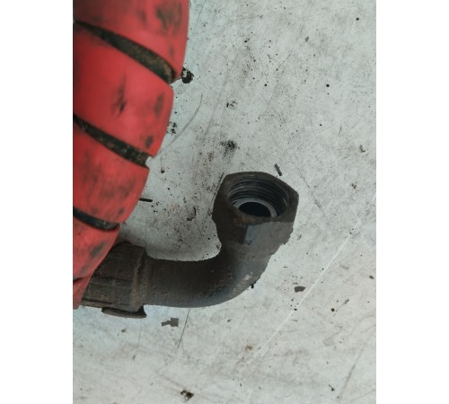 Трубка системы гидравлики