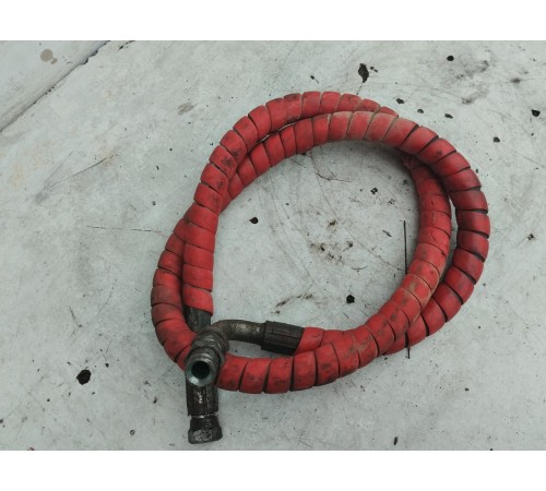 Трубка системы гидравлики