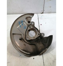 Кулак поворотный передний правый