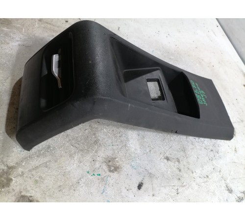 Накладка центральной консоли 