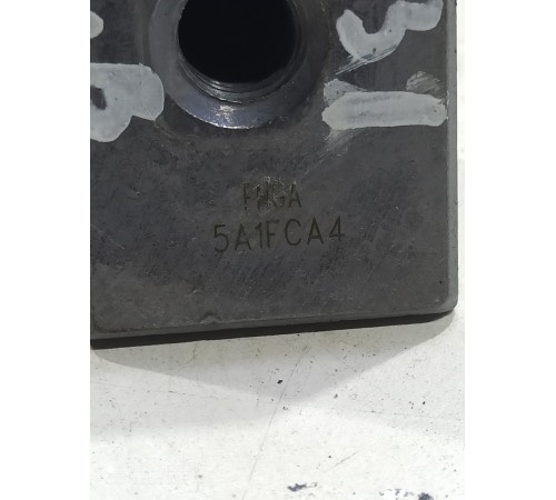 Петля двери передняя правая верхняя