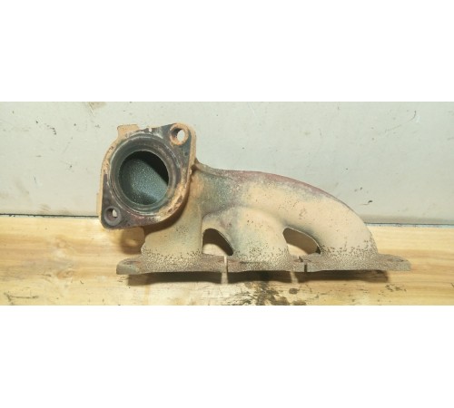 Коллектор выпускной правый