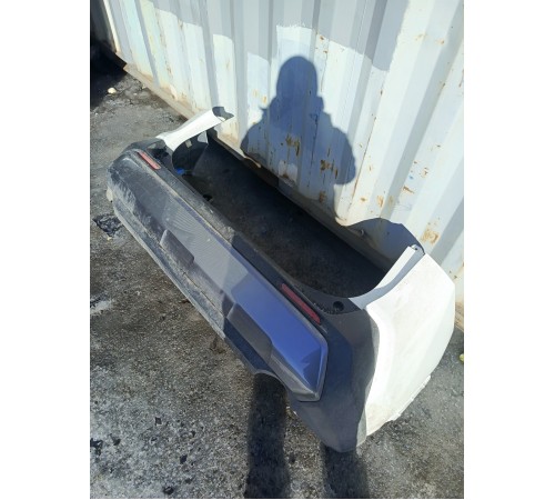 Бампер задний в сборе