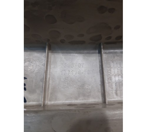 Обшивка багажника (задняя, левая)