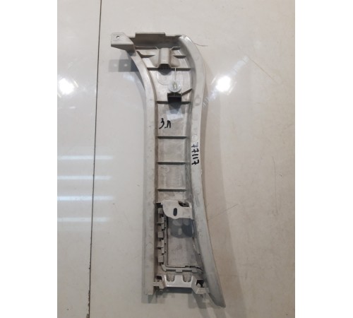 Обшивка багажника (задняя, левая)