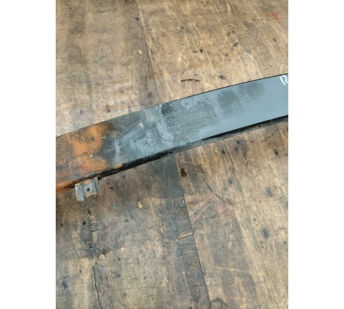 Усилитель переднего бампера