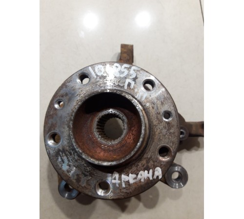 Кулак поворотный(передний правый)