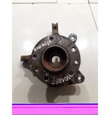 Кулак поворотный(передний правый)