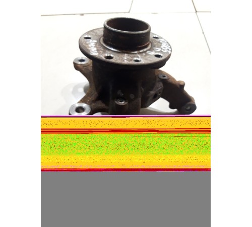 Кулак поворотный(передний правый)