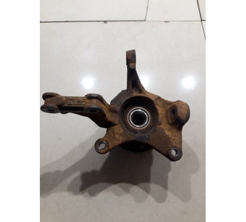 Кулак поворотный(передний правый)