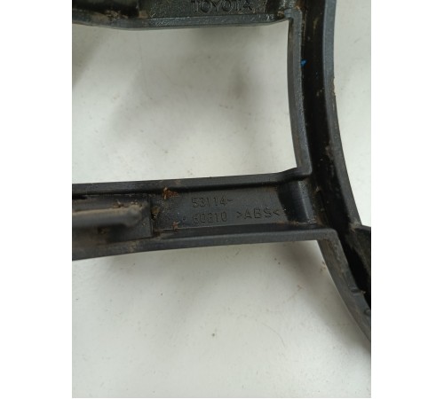 Накладка решётки радиатора