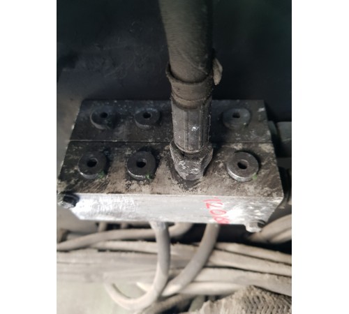 Клапан блок распределительных клапанов гидравлический