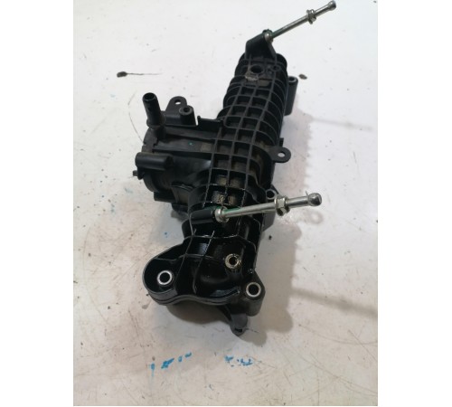 Впускной коллектор