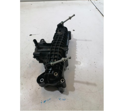 Впускной коллектор