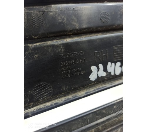 Решетка бампера (правая)