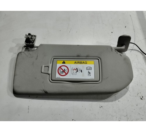 Козырек солнцезащитный(правый)