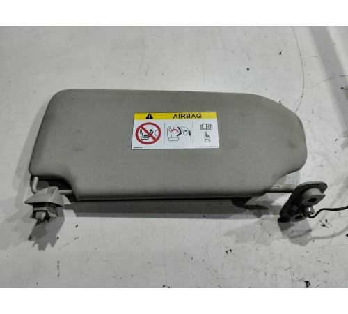 Козырек солнцезащитный(правый)