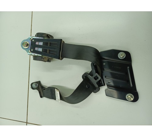 Ремень безопасности задний левый